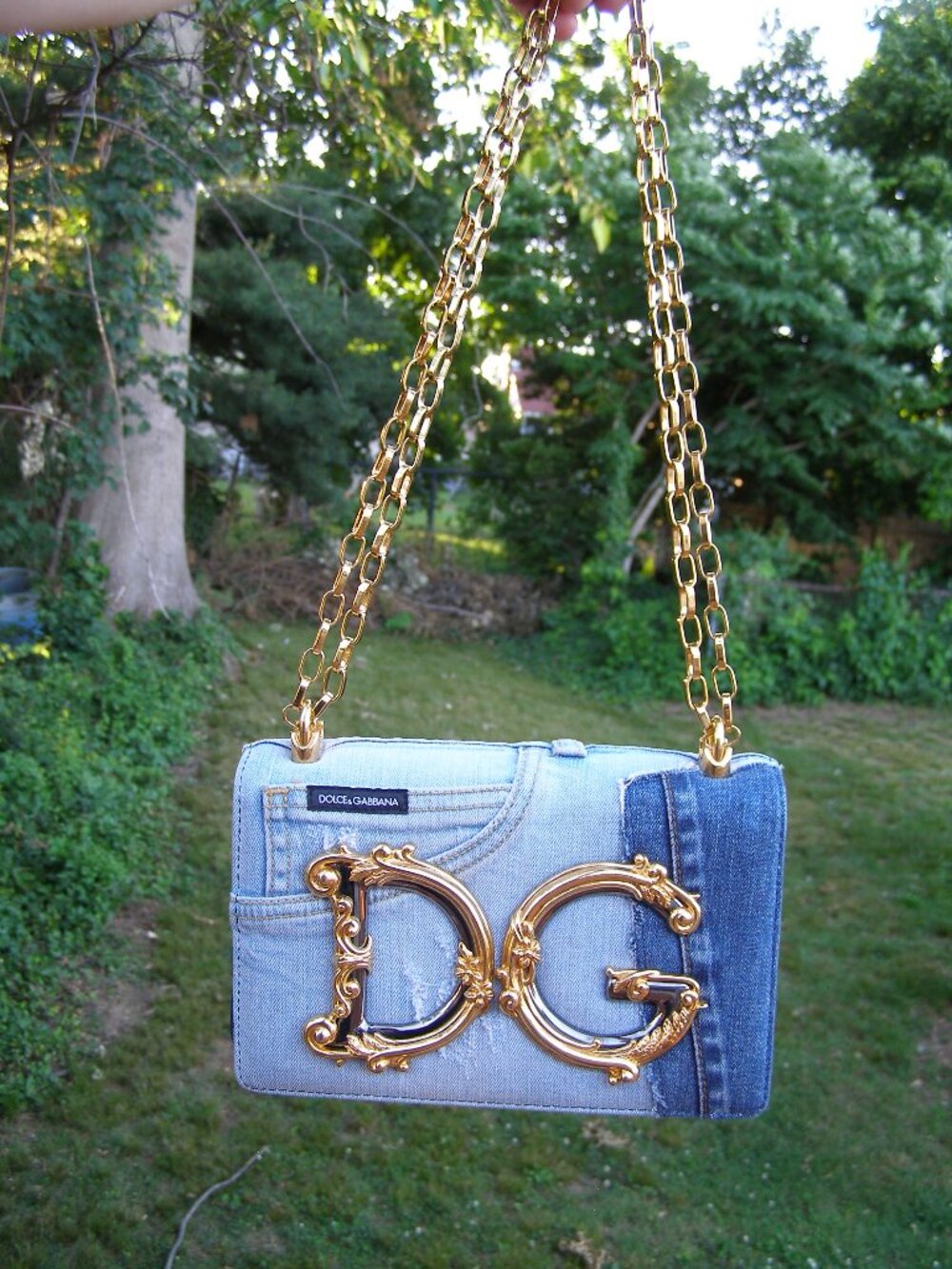 Dolce & Gabbana Denim Shoulder Crossbody bag with Gold Chain handles - Picture 11 of 16